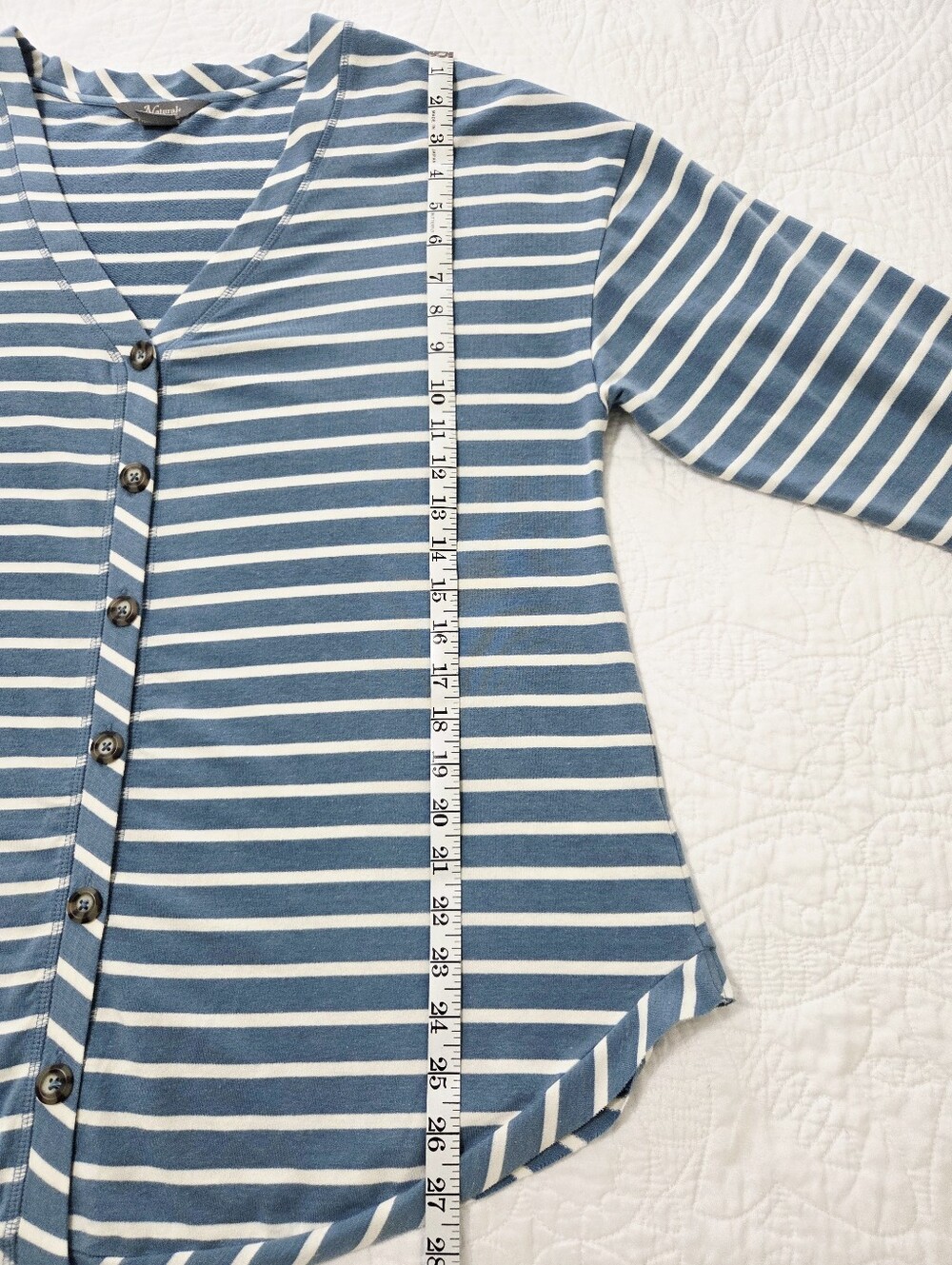 Natural Reflections Cardigan. - Picture 5 of 7